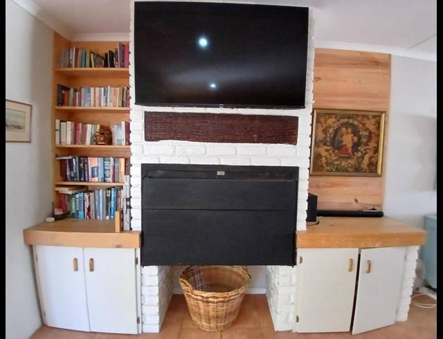 4 BEDROOM HOUSE FOR SALE IN STILBAAI-WES